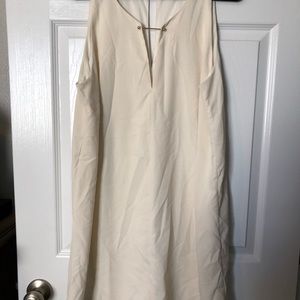 White Lily’s dress